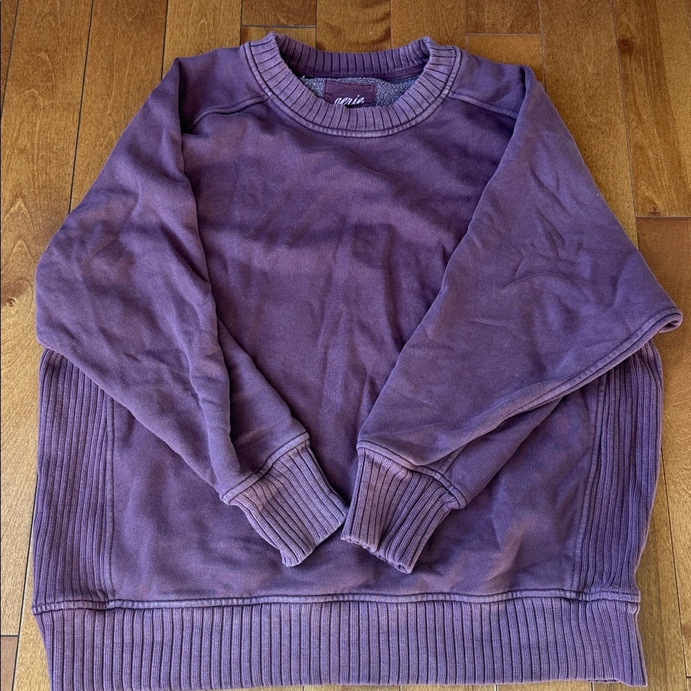 Great condition aerie oversized crew sweatshirt